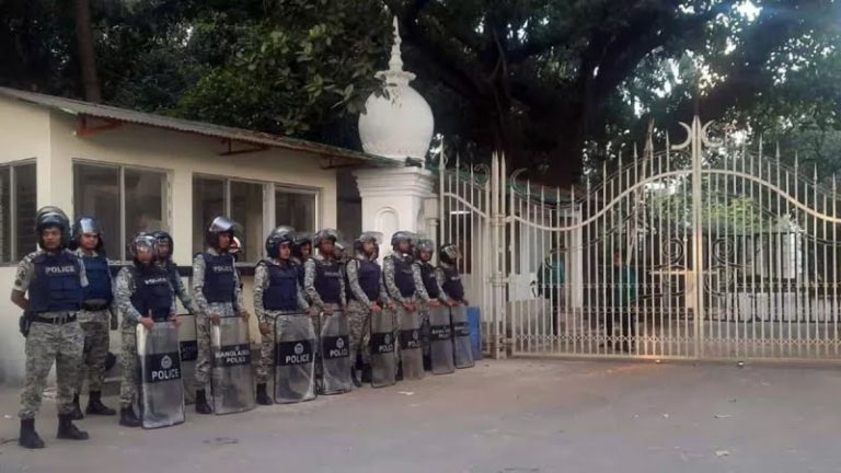 শেখ হাসিনাসহ তিনজনের মামলার রায় নিয়ে ট্রাইব্যুনাল এলাকায় কঠোর নিরাপত্তা