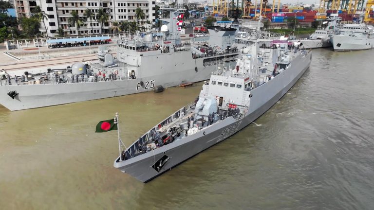 আন্তর্জাতিক ফ্লিট রিভিউতে অংশ নিতে চট্টগ্রাম ছাড়ল নৌবাহিনী জাহাজ ‘প্রত্যয়’