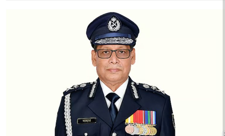 ইন্টারপোল সম্মেলন শেষে দেশে ফিরেছেন আইজিপি