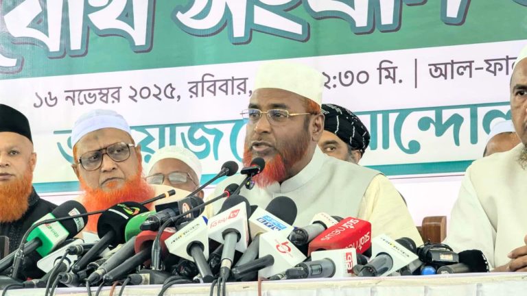 তিন উপদেষ্টার নিরপেক্ষতা নিয়ে উদ্বেগ, ‘সময় এলে প্রমাণসহ নাম প্রকাশ’