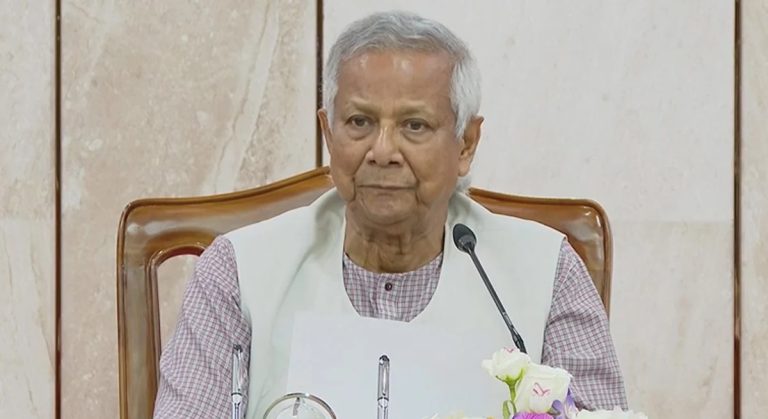 যদি জুলাই সনদ সমর্থন করেন তবে গণভোটে ‘হ‍্যাঁ’ ভোট দিন: প্রধান উপদেষ্টা