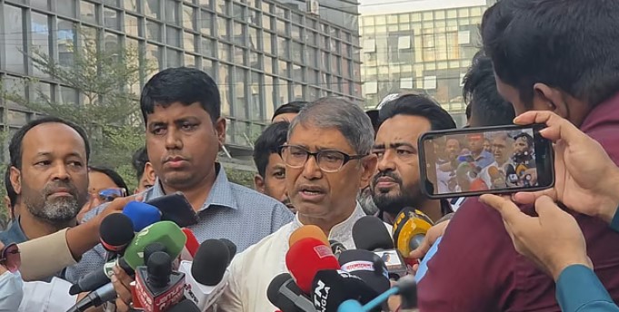 খালেদা জিয়া ‘খুব ক্রিটিক্যাল কন্ডিশনে’
