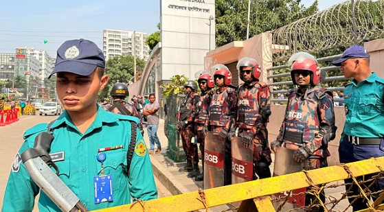এভারকেয়ারে খালেদা জিয়ার নিরাপত্তায় দুই প্লাটুন বিজিবি মোতায়েন