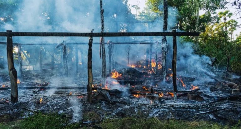 রাখাইনে হাসপাতালে জান্তার বিমান হামলায় নিহত অন্তত ৩১