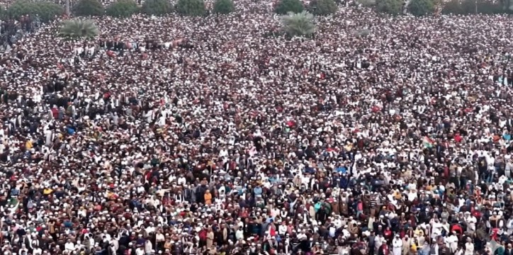 মানিক মিয়া অ্যাভিনিউতে খালেদা জিয়ার জানাজায় জনসমুদ্র