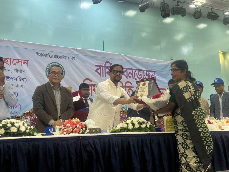 দেশের উন্নয়নে মেধাবীদের কাজে লাগানোর ওপর গুরুত্বারোপ করেছেন মেয়র ডা. শাহাদাত