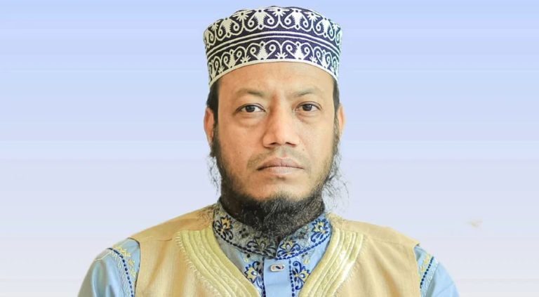 জামায়াত প্রার্থী আমির হামজাকে ঝিনাইদহে অবাঞ্ছিত ঘোষণা