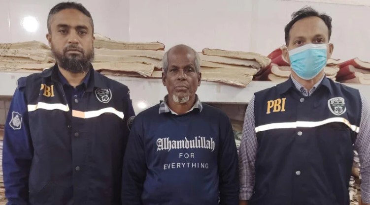 বিদেশে পালিয়ে থাকা হত্যা মামলার আসামি বিমানবন্দর থেকে গ্রেপ্তার