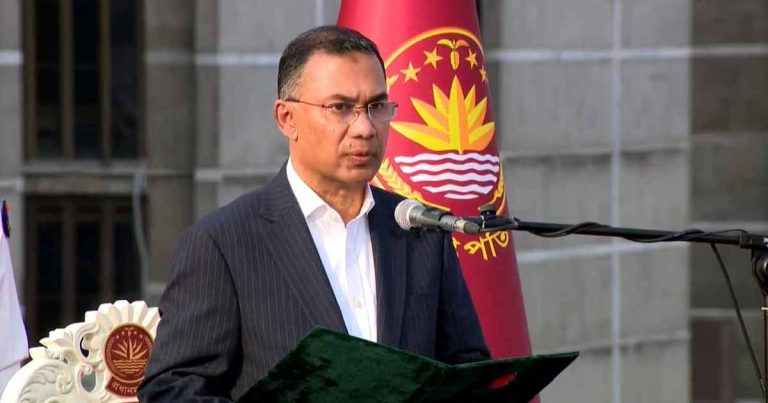 প্রধানমন্ত্রী হিসেবে শপথ নিয়েছেন তারেক রহমান