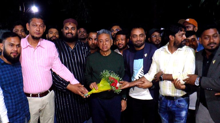 চট্টগ্রামের নির্বাচনী মাঠে নতুন চমক: জনসম্পৃক্ততায় নামছে ‘জাগরণ ভ্যান’