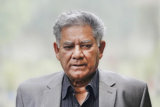 চট্টগ্রাম বন্দরের চুক্তি হচ্ছে না বিদেশি কোম্পানির সাথে: নৌ উপদেষ্টা