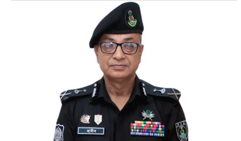 র‌্যাবের মহাপরিচালক আহসান হাবীবের দায়িত্ব গ্রহণ