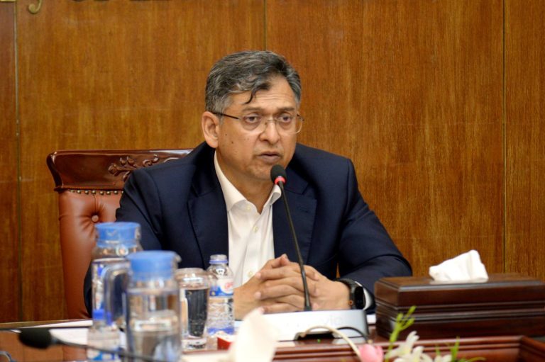 সংসদের খারাপ সংস্কৃতি বদলাতে চায় বিএনপি: সালাহউদ্দিন আহমদ