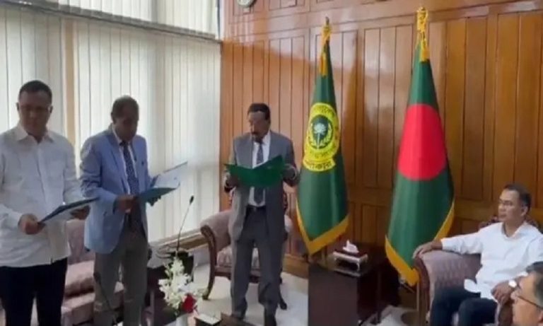 শপথ নিলেন নবনির্বাচিত দুই এমপি