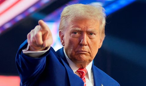 চুক্তি না হলে ইরানের প্রতিটি বিদ্যুৎকেন্দ্র ও সেতু গুঁড়িয়ে দেওয়ার হুমকি ট্রাম্পের