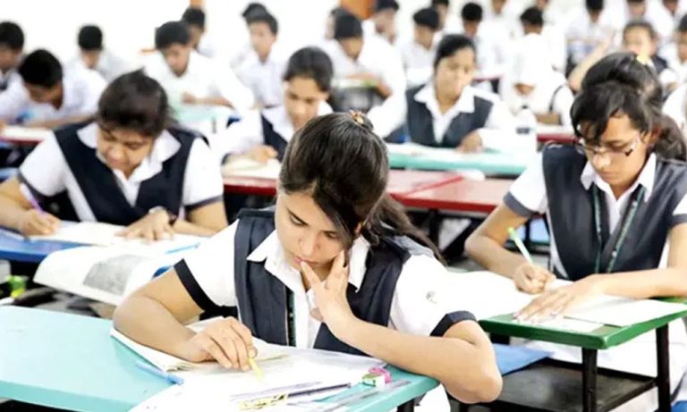 কাল শুরু হচ্ছে এইচএসসি, সব শিক্ষাবোর্ডে অভিন্ন প্রশ্ন