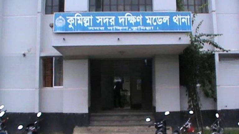 কুমিল্লায় ফুটপাতে ঘুমন্ত নারীকে ধর্ষণের অভিযোগ, ভাইরাল সিসিটিভি ফুটেজ