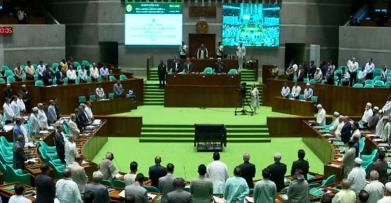 জমির উদ্দিন সরকারকে ‘আপাদমস্তক ভদ্রলোক’ আখ্যা সংসদে