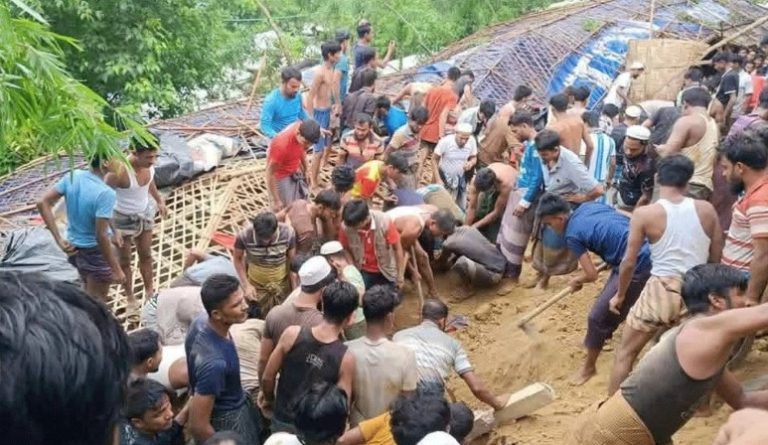 উখিয়ার রোহিঙ্গা ক্যাম্পে পাহাড়ধস: মাদ্রাসায় চাপা পড়ে ৫ শিক্ষার্থীর মৃত্যু
