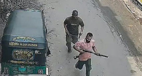 রাউজানে যুবদল নেতা খুনের ঘটনায় শুটার ‘ধামা ইলিয়াছ’ গ্রেপ্তার