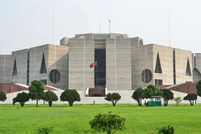 রাষ্ট্রপতি নির্বাচন : সংসদে ভোটকেন্দ্র পরিদর্শনে ইসি সচিব
