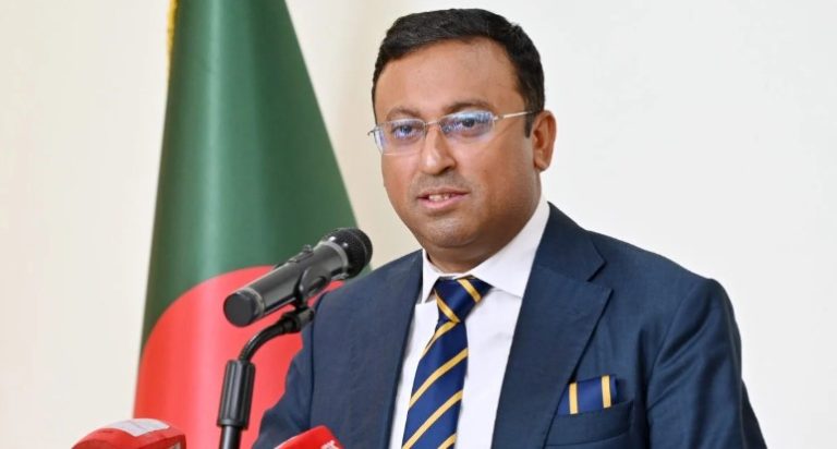 তাড়াহুড়ো নয়, উপযুক্ত পরিবেশ তৈরি হলেই তারেক রহমানের ভারত সফর: হুমায়ুন কবির