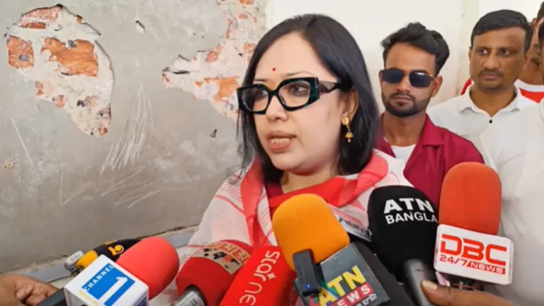 প্রত্যেকের হাতেই গণমাধ্যম আছে, চাইলেই শেখ হাসিনার বক্তব্য শুনতে পারবে